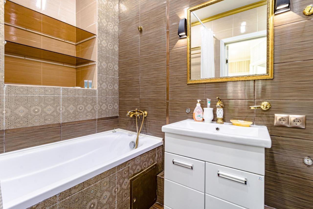 7 Я-41 Apartment Астана Экстерьер фото