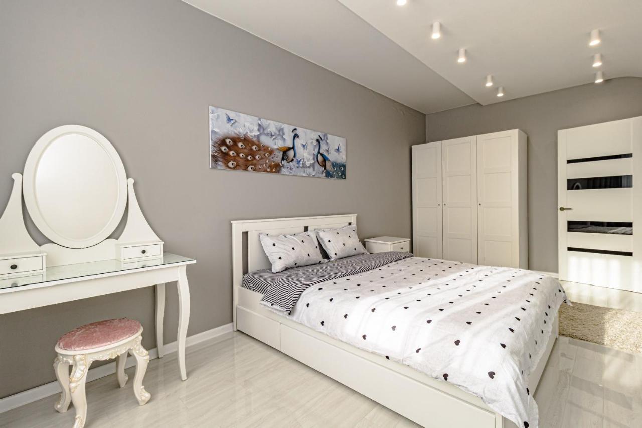 7 Я-41 Apartment Астана Экстерьер фото